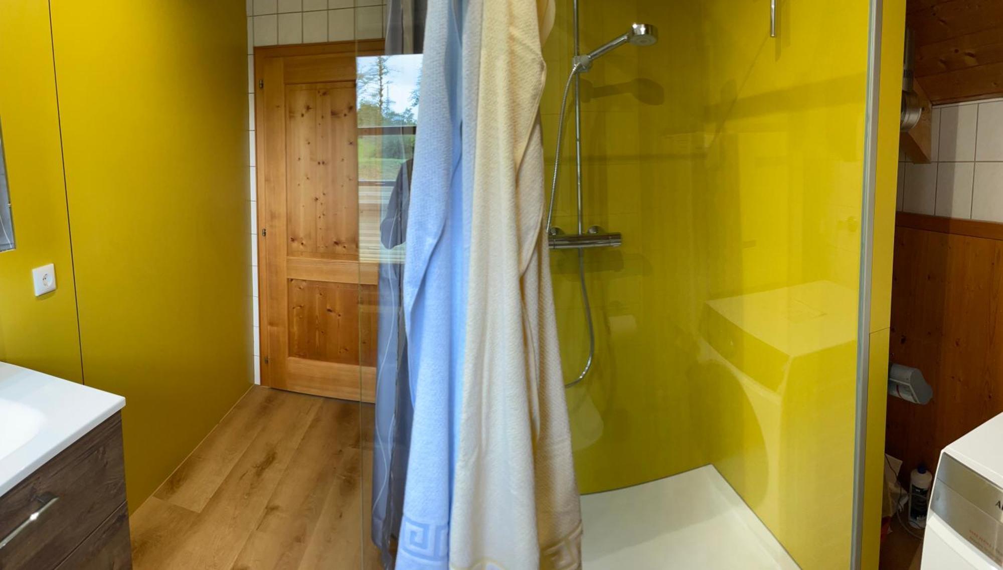 Neu Renoviertes 2Zi Appartment Im Dg フェルトキルヒ エクステリア 写真