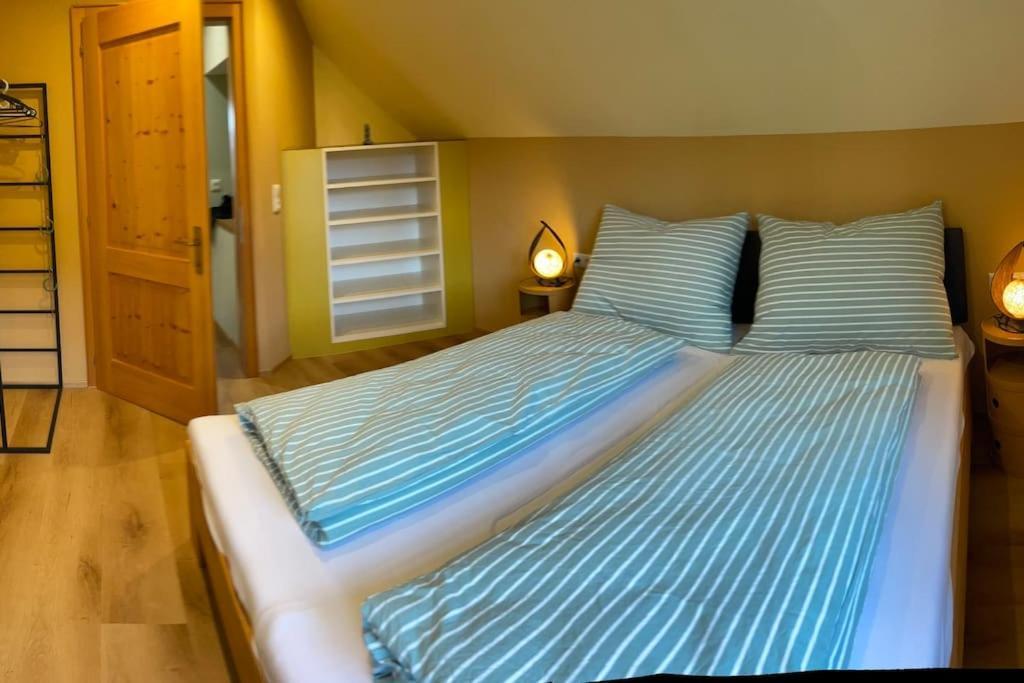 Neu Renoviertes 2Zi Appartment Im Dg フェルトキルヒ エクステリア 写真